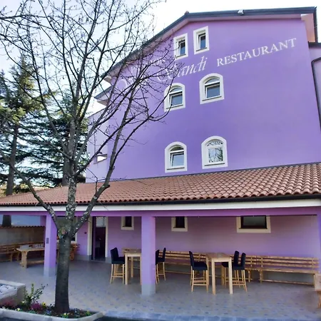 Sandi - Free Parking 4* Čavle