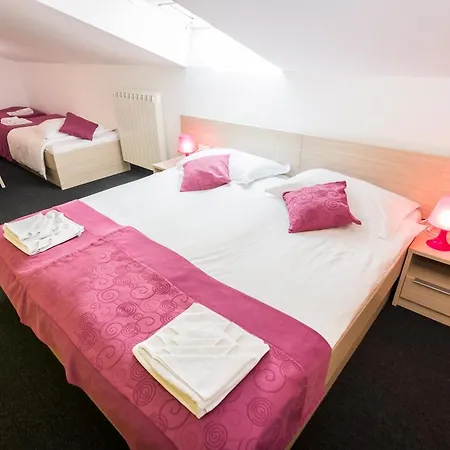 Sandi - Free Parking Hotel Čavle