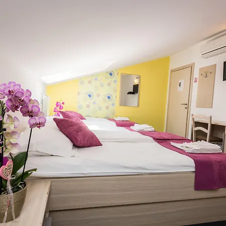 Sandi - Free Parking Otel Čavle