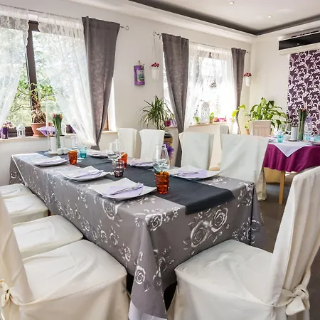 Sandi - Free Parking Otel Čavle