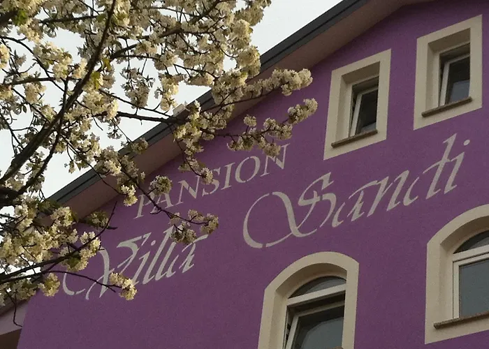 Sandi - Free Parking