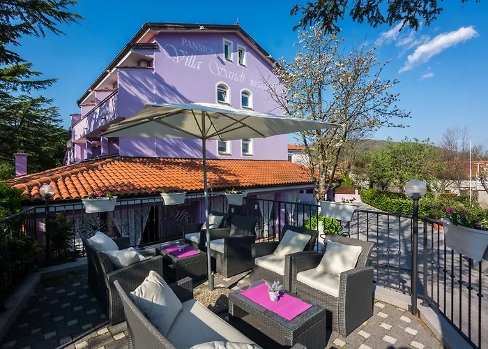 Ξενοδοχείο Sandi - Free Parking 4*