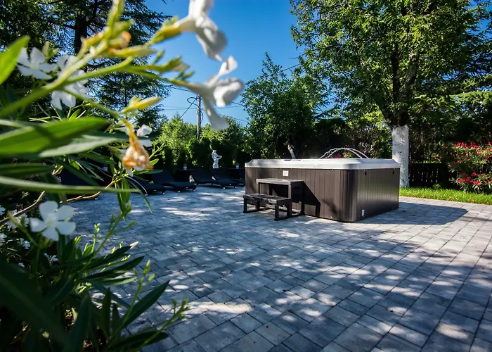 Sandi - Free Parking Otel 4*