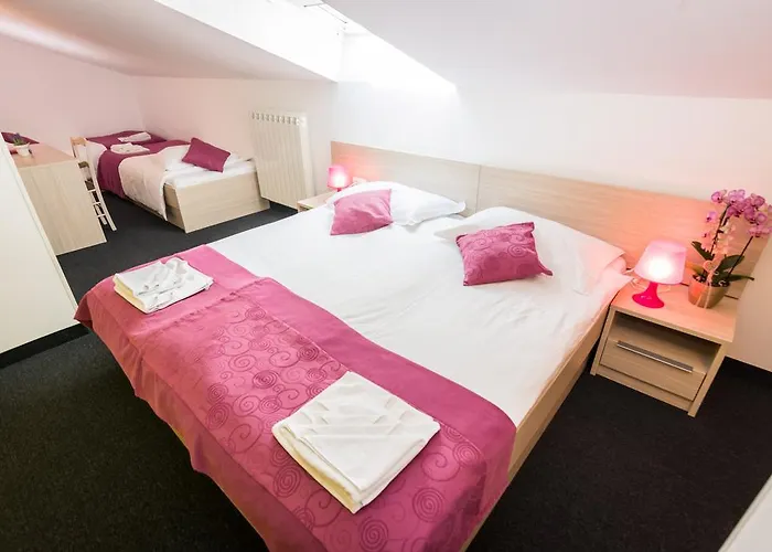 Sandi - Free Parking Otel Čavle